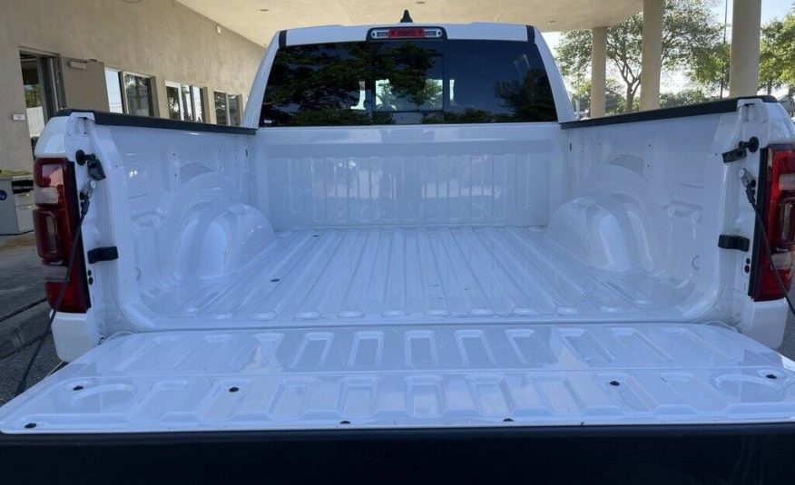 2021 Ram 1500 Laramie 17699 Miles Bright White Clearcoat 4D Crew Cab HEMI 5.7L V