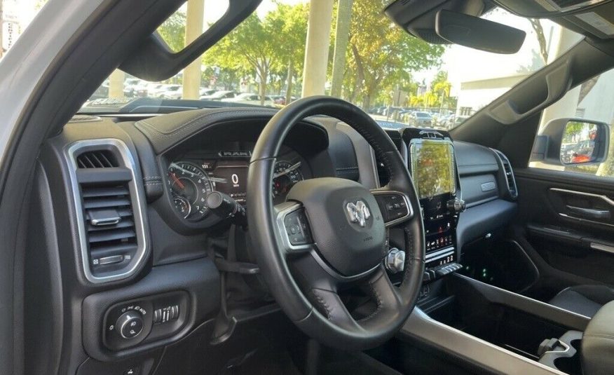 2021 Ram 1500 Laramie 17699 Miles Bright White Clearcoat 4D Crew Cab HEMI 5.7L V