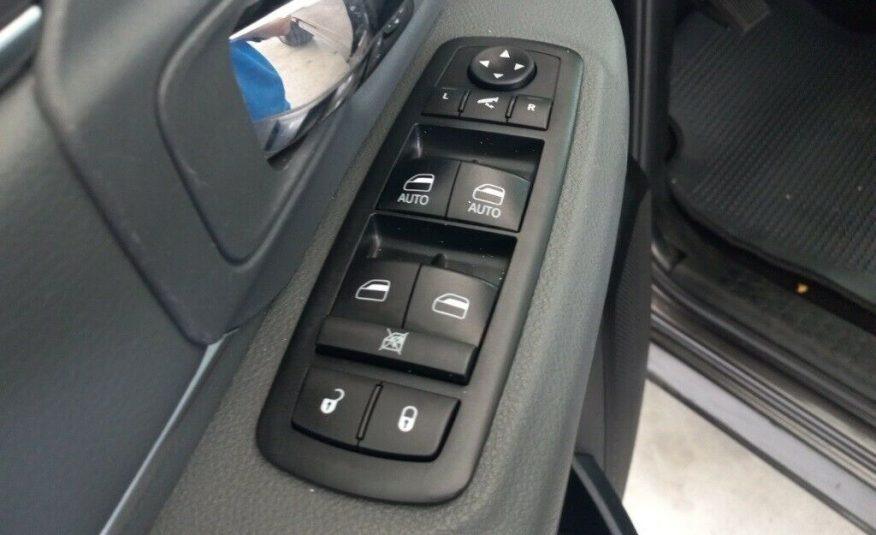 2019 Ram 1500 Classic SLT 61048 Miles Granite Crystal Metallic Clearcoat 4D Crew