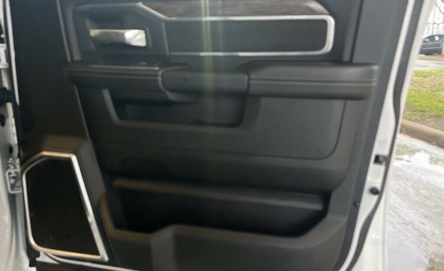 2021 Ram 2500 Laramie 6129 Miles Bright White Clearcoat 4D Crew Cab Cummins 6.7L