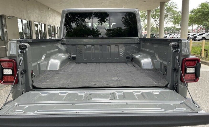 2021 Jeep Gladiator Mojave 11358 Miles Sting-Gray Clearcoat 4D Crew Cab 3.6L V6
