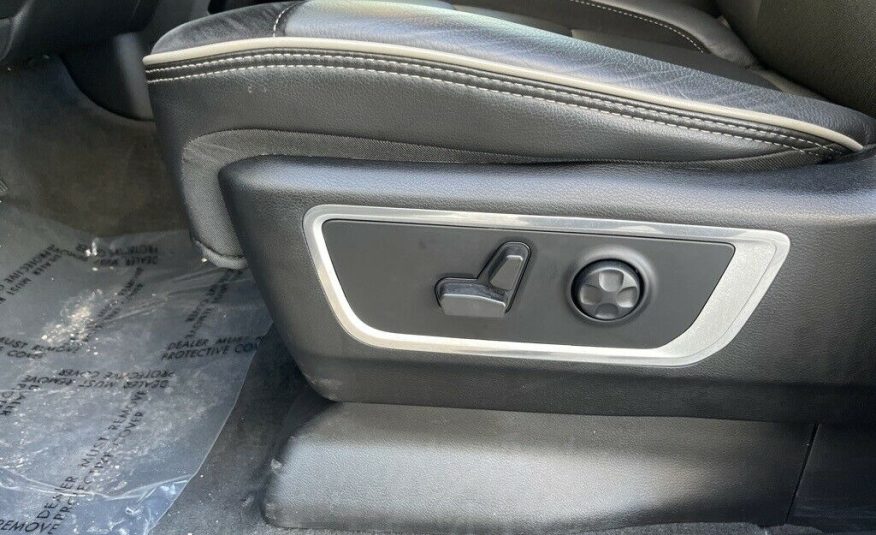 2021 Ram 1500 Laramie 17699 Miles Bright White Clearcoat 4D Crew Cab HEMI 5.7L V
