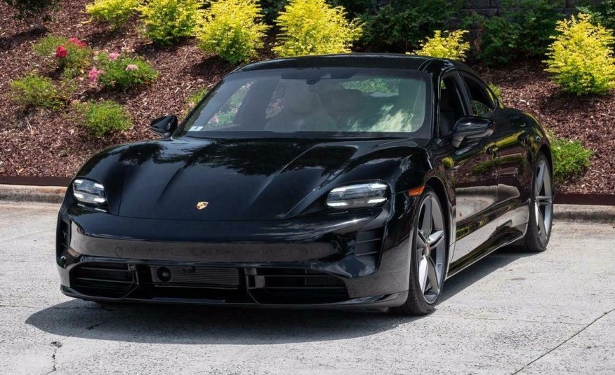 2020 Porsche Taycan Turbo