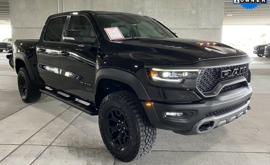 2022 Ram 1500 TRX 1039 Miles Diamond Black Crystal Pearlcoat 4D Crew Cab 6.2L Su