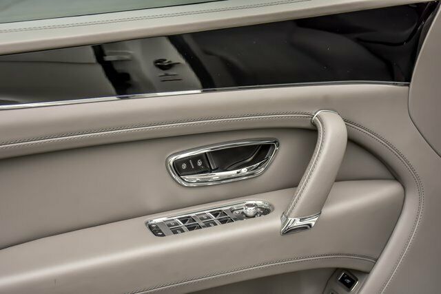 2018 Bentley Bentayga Onyx