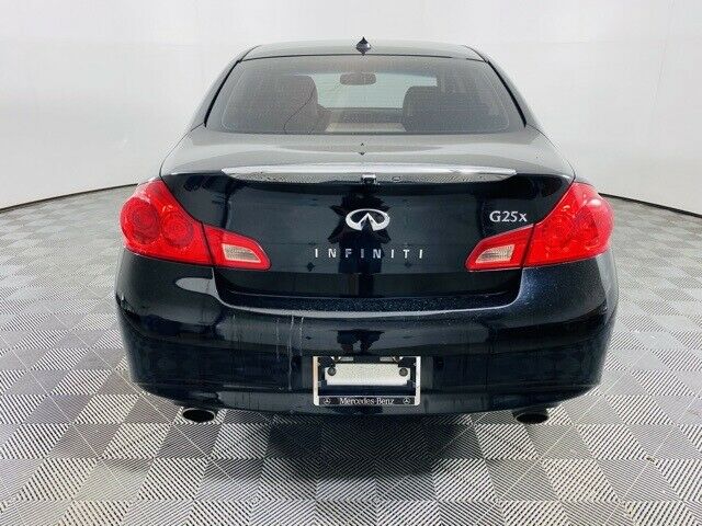 2011 INFINITI G25 X