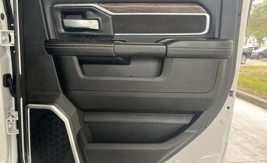 2021 Ram 2500 Laramie 5539 Miles Bright White Clearcoat 4D Crew Cab Cummins 6.7L