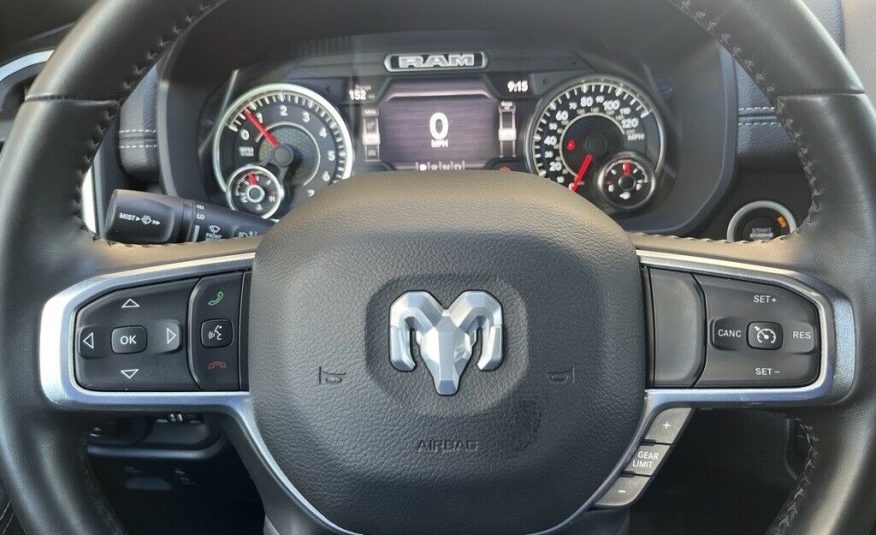 2021 Ram 1500 Laramie 17699 Miles Bright White Clearcoat 4D Crew Cab HEMI 5.7L V