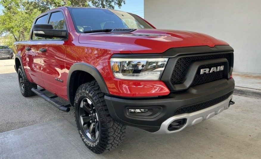 2021 Ram 1500 Rebel 9771 Miles Flame Red Clearcoat 4D Crew Cab HEMI 5.7L V8 Mult