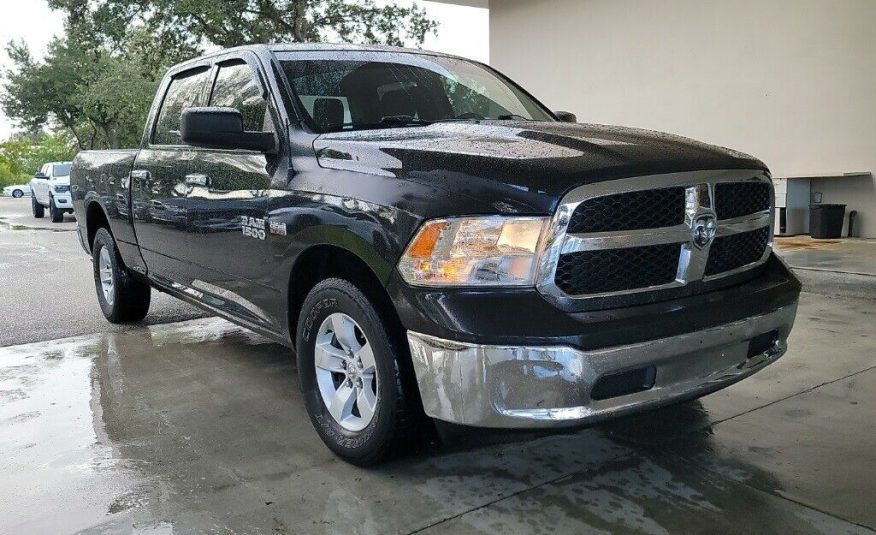 2017 Ram 1500 SLT 50273 Miles Brilliant Black Crystal Pearlcoat 4D Crew Cab HEMI