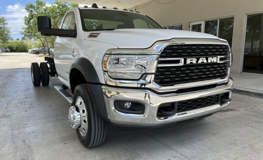 2022 Ram 5500HD Tradesman 716 Miles Cummins 6.7L I6 Turbodiesel Aisin 6-Speed