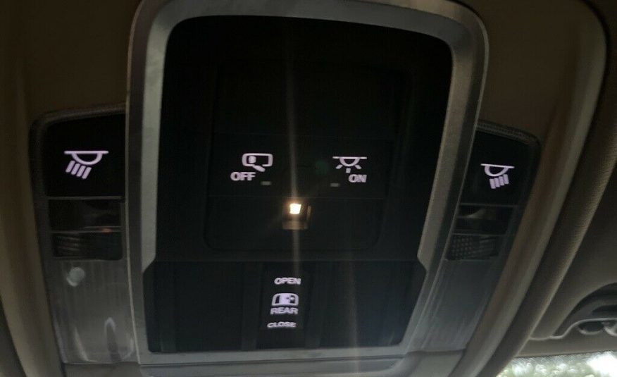 2021 Ram 2500 Laramie 6129 Miles Bright White Clearcoat 4D Crew Cab Cummins 6.7L