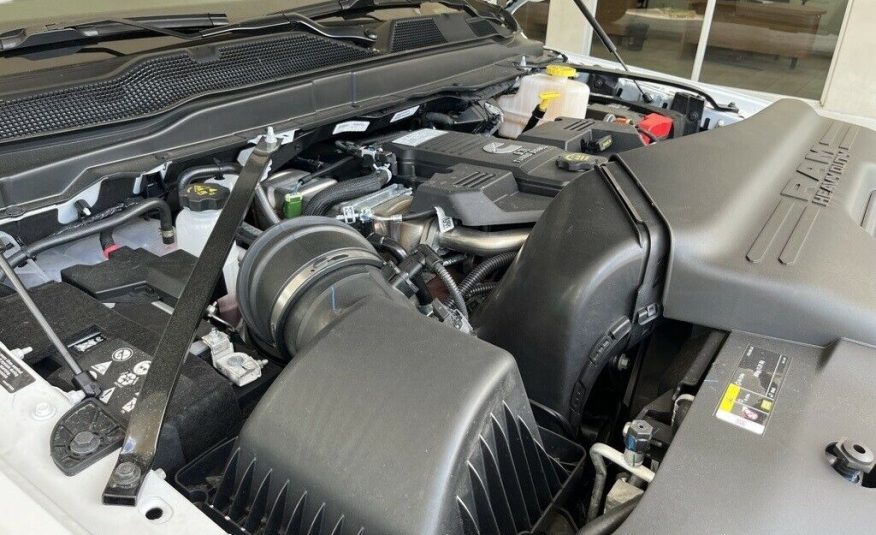 2022 Ram 5500HD Tradesman 716 Miles Cummins 6.7L I6 Turbodiesel Aisin 6-Speed