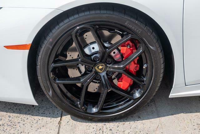 2017 Lamborghini Huracan 2DR CNV