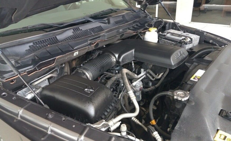2019 Ram 1500 Classic SLT 61048 Miles Granite Crystal Metallic Clearcoat 4D Crew