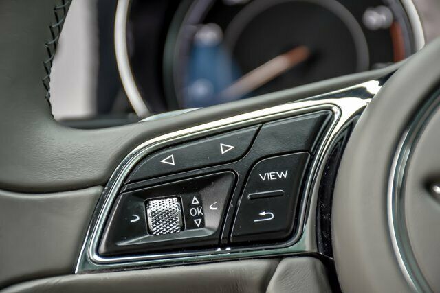2018 Bentley Bentayga Onyx