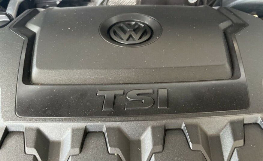 2019 Volkswagen Tiguan 2.0T SE 83586 Miles Pure White 4D Sport Utility 2.0L TSI