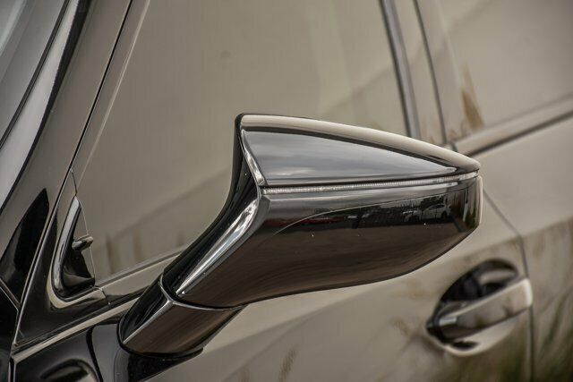 2019 Lexus ES 350 With Navigation