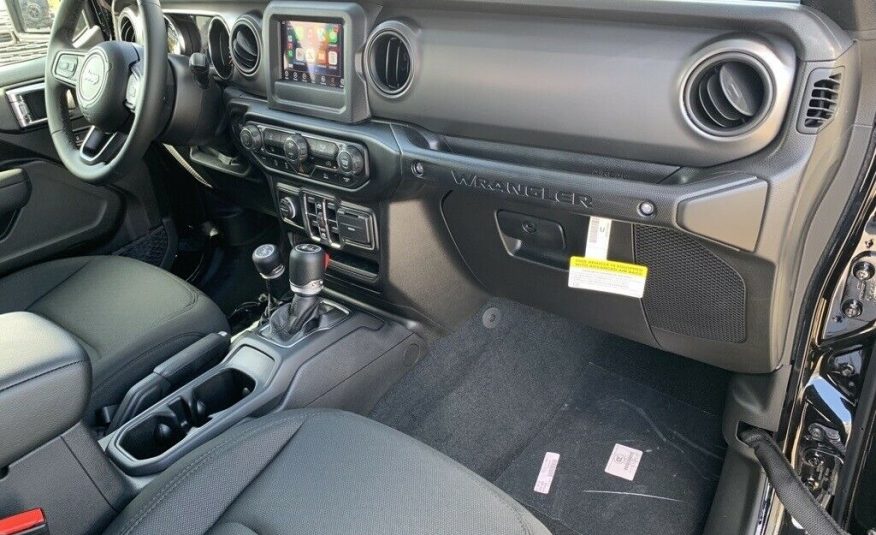 2022 Jeep Wrangler Unlimited Willys 24 Miles Black Clearcoat 4D Sport Utility 3.