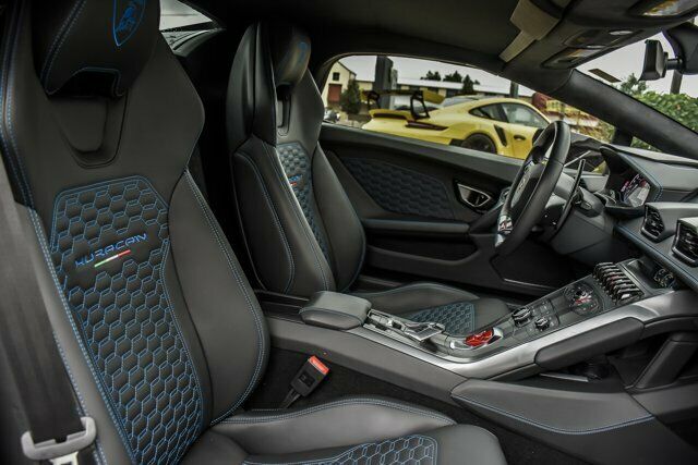 2018 Lamborghini Huracan LP 580-2 Spyder With Navigation