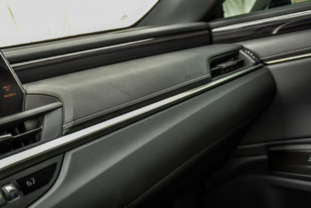 2019 Lexus ES 350 With Navigation