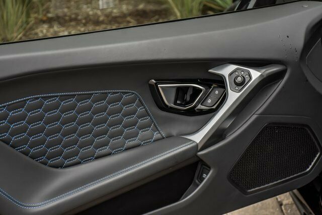 2018 Lamborghini Huracan LP 580-2 Spyder With Navigation