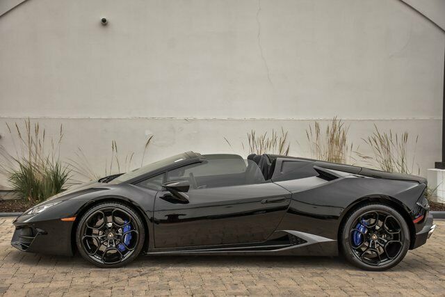 2018 Lamborghini Huracan LP 580-2 Spyder With Navigation