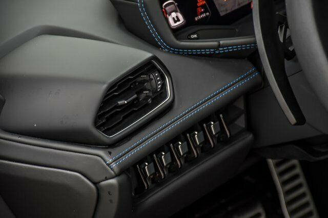 2018 Lamborghini Huracan LP 580-2 Spyder With Navigation