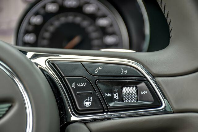 2018 Bentley Bentayga Onyx