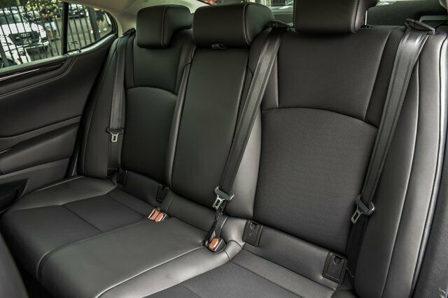 2019 Lexus ES 350 With Navigation