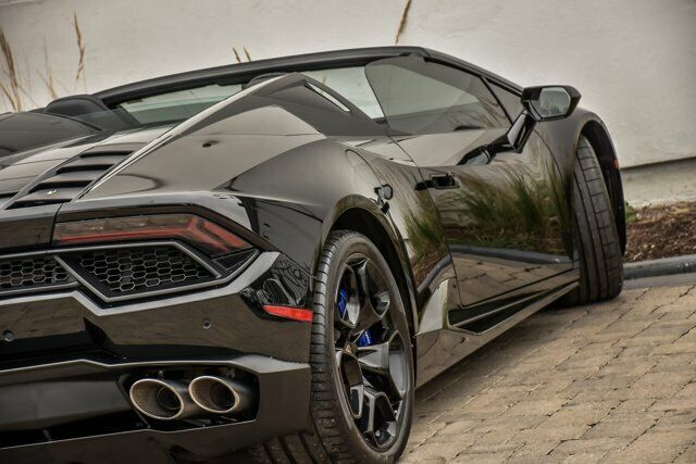 2018 Lamborghini Huracan LP 580-2 Spyder With Navigation