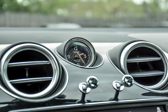 2018 Bentley Bentayga Onyx