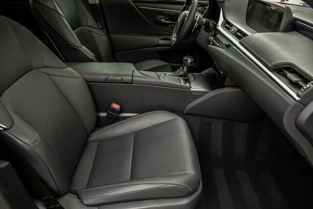 2019 Lexus ES 350 With Navigation