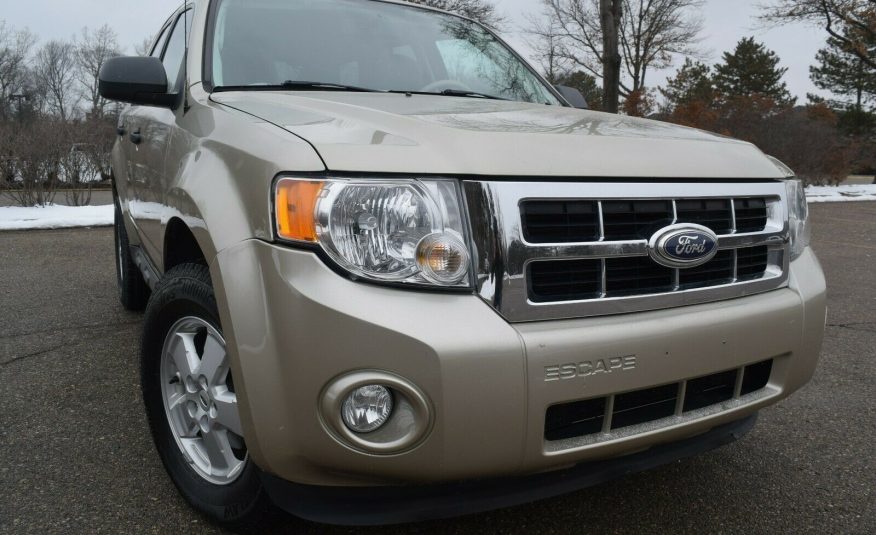 2010 Ford Escape AWD XLT-EDITION