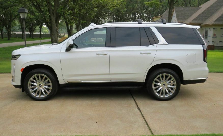 2021 Cadillac Escalade Premium Luxury 4WD 4 Miles