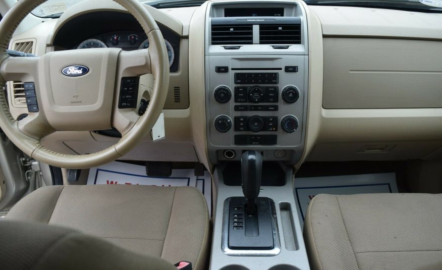 2010 Ford Escape AWD XLT-EDITION