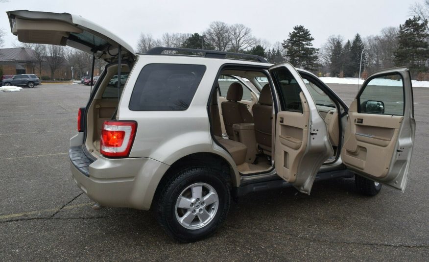 2010 Ford Escape AWD XLT-EDITION