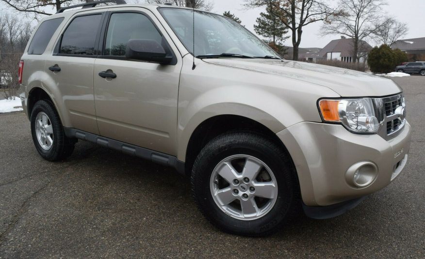 2010 Ford Escape AWD XLT-EDITION