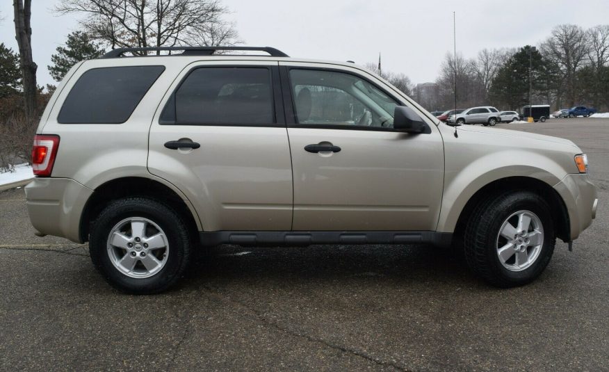 2010 Ford Escape AWD XLT-EDITION
