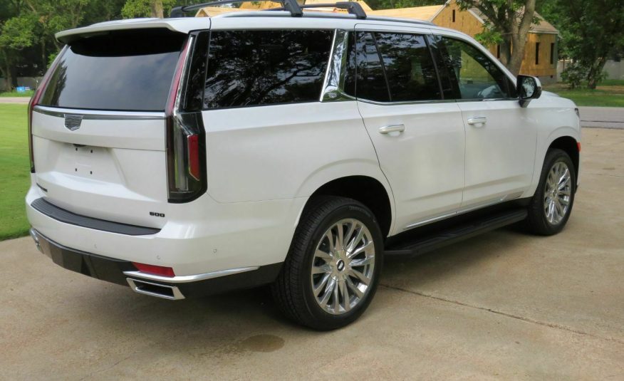 2021 Cadillac Escalade Premium Luxury 4WD 4 Miles