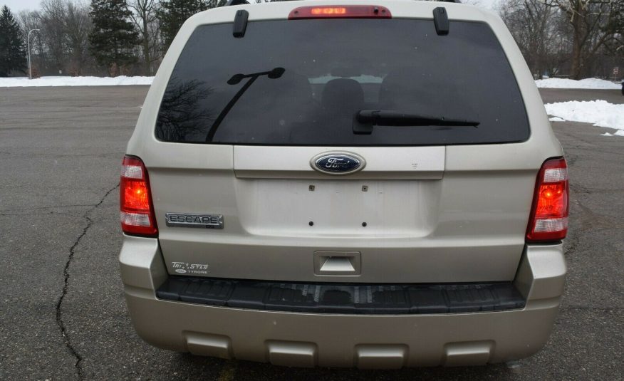 2010 Ford Escape AWD XLT-EDITION