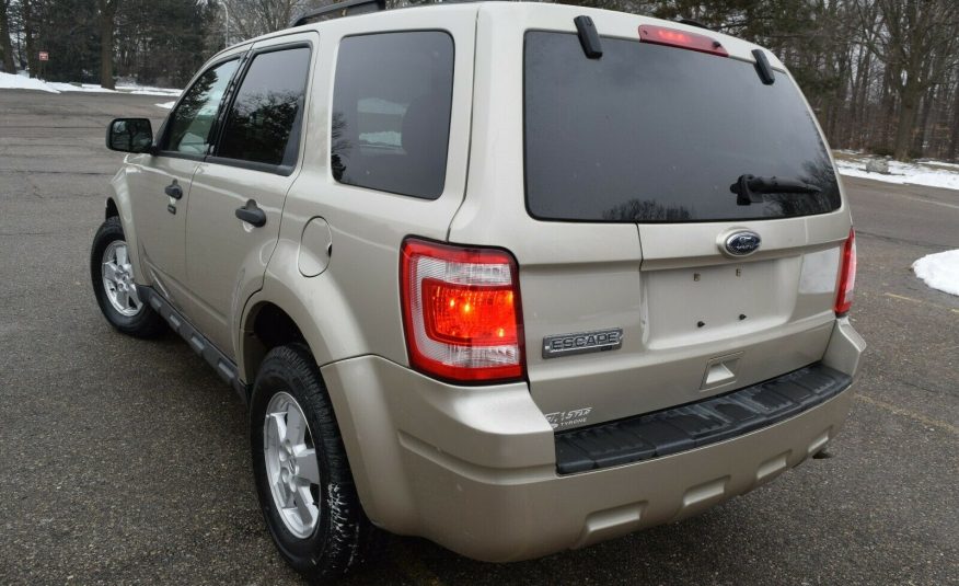 2010 Ford Escape AWD XLT-EDITION