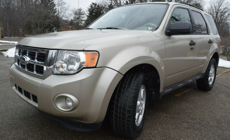2010 Ford Escape AWD XLT-EDITION