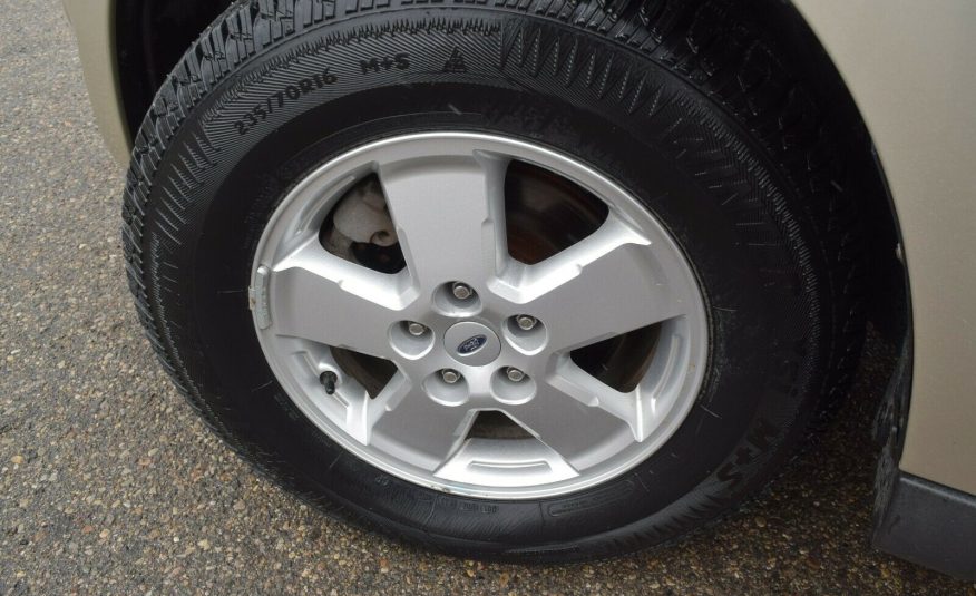 2010 Ford Escape AWD XLT-EDITION