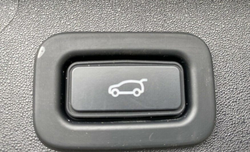 2020 Land Rover Discovery Sport SE