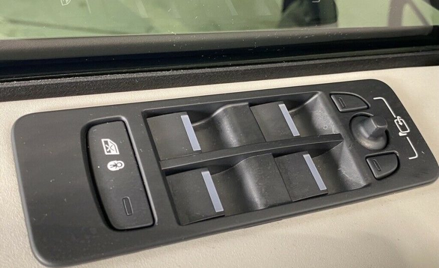 2020 Land Rover Discovery Sport SE