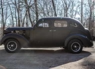 1937 PLY MOUTH DELUXE