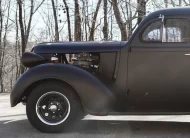 1937 PLY MOUTH DELUXE