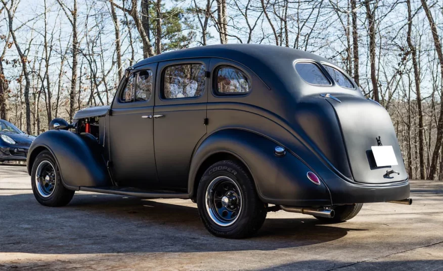 1937 PLY MOUTH DELUXE