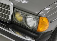 1983 Mercedes-Benz 300D Sedan